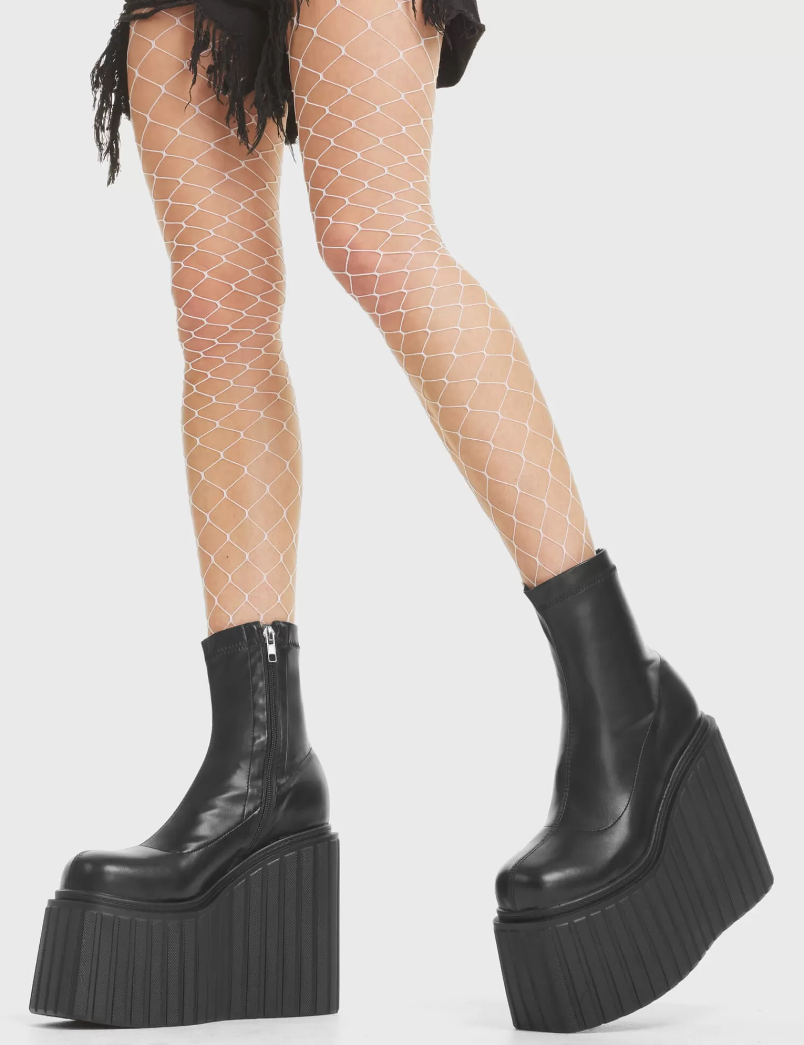 Down To Earth Chunky Platform Creeper Ankle Boots^Lamoda Flash Sale