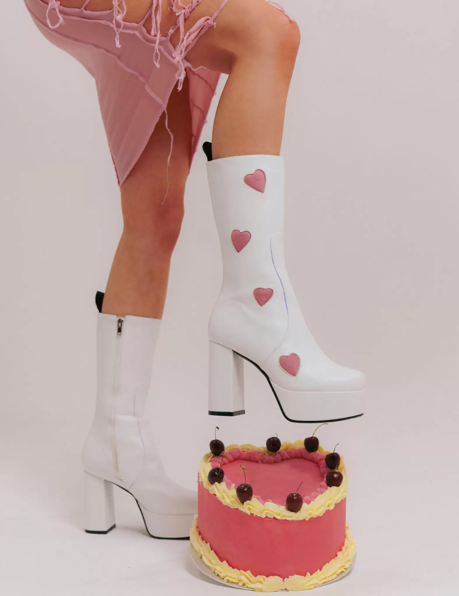 Game Of Love Platform Calf Boots^Lamoda Hot