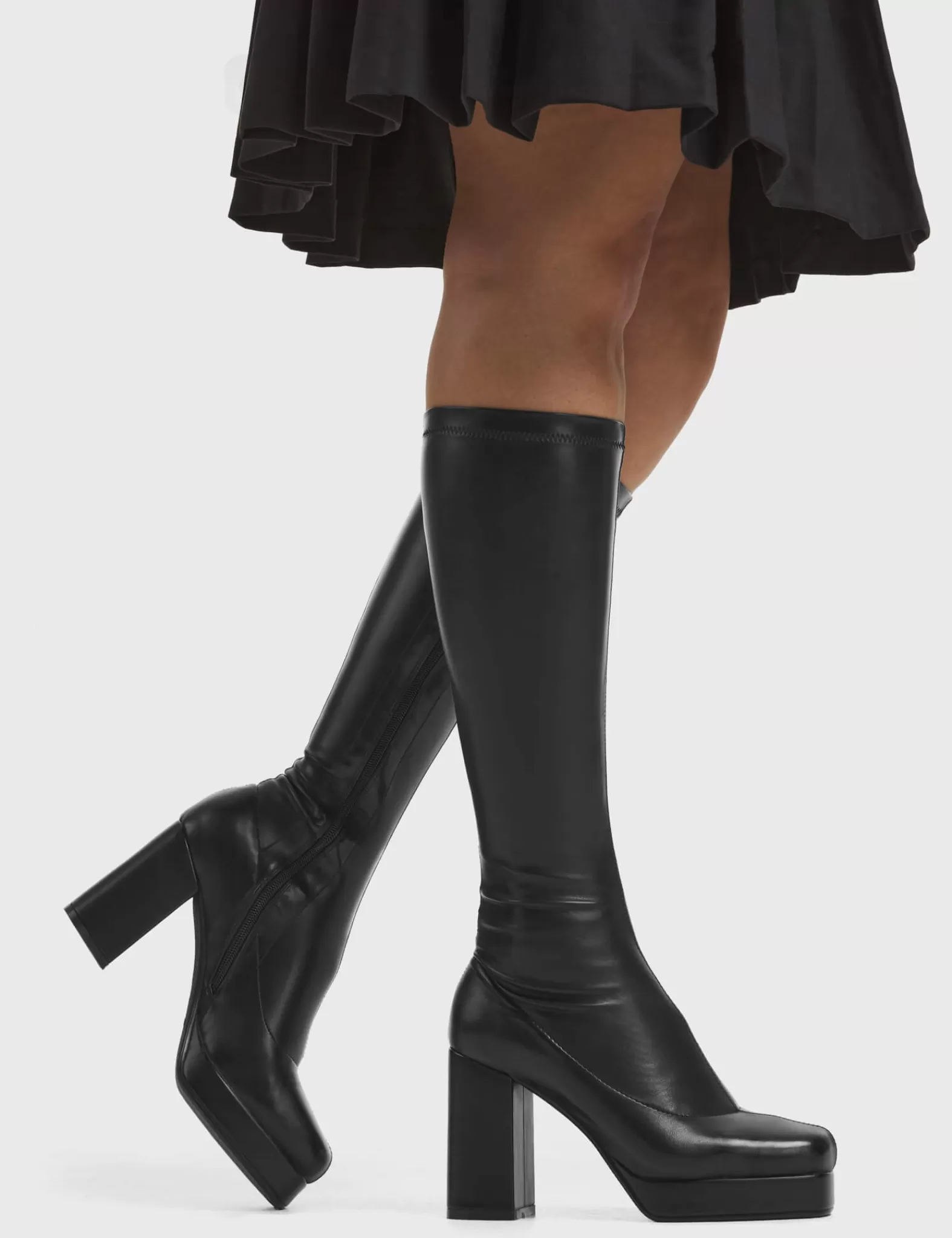 Humble Super Stretchy Chunky Platform Knee High Boots^Lamoda Shop