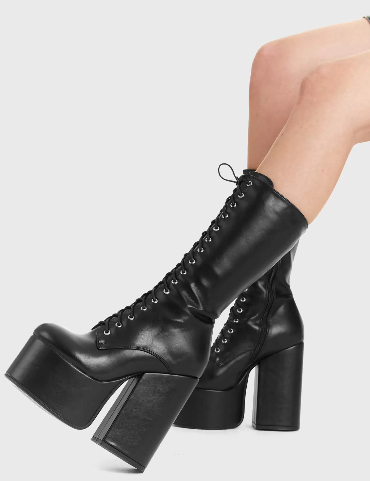 Manifesting Platform Calf Boots^Lamoda Fashion