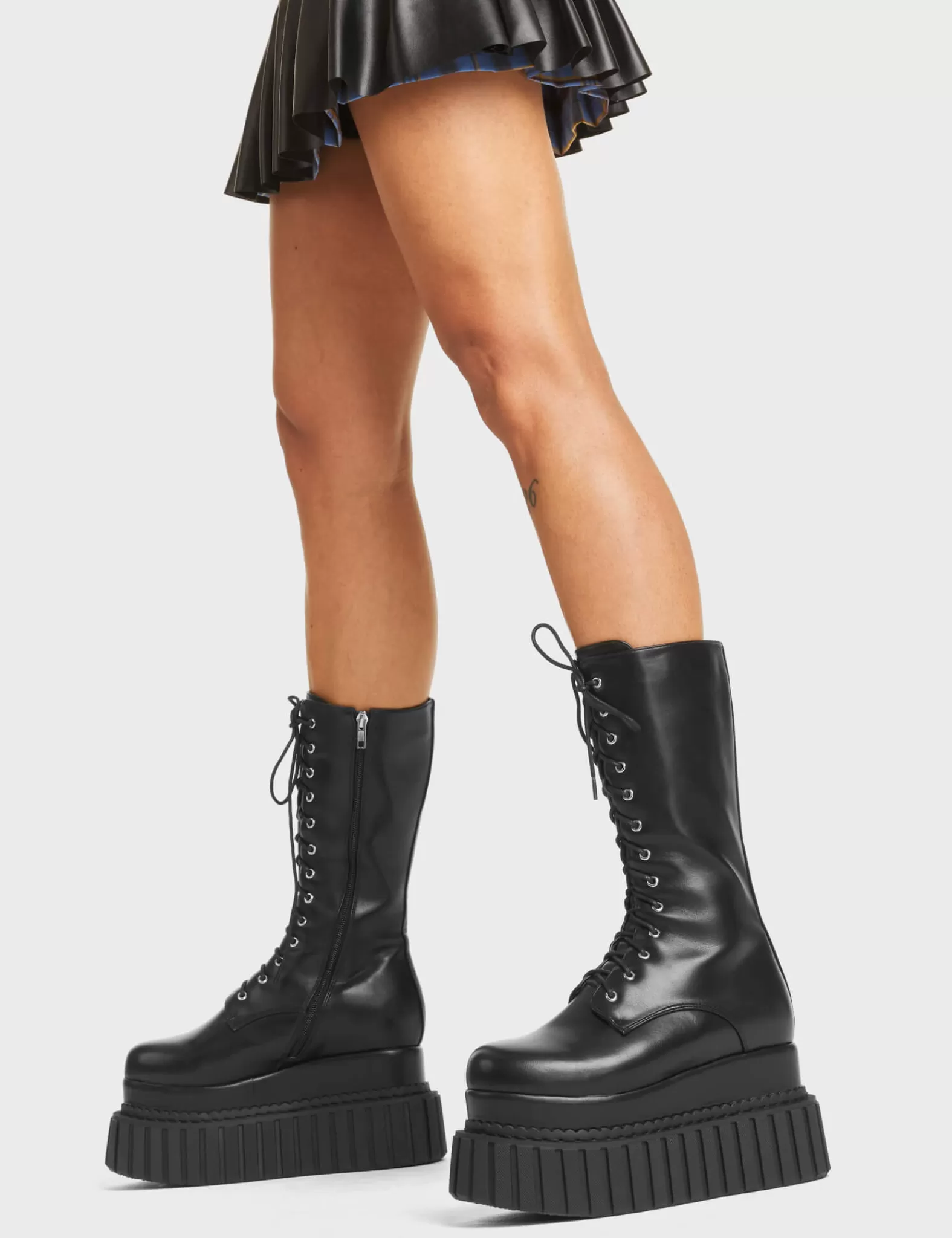 Rock Out Chunky Creeper Calf Boots^Lamoda Flash Sale